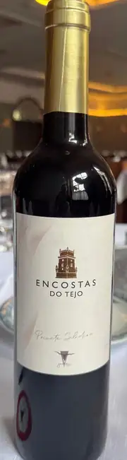 Vinho Encostas do Tejo Private Selection, rótulo oficial da Jardineira Grill