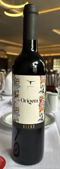 Vinho Origem Blend, rótulo oficial da Jardineira Grill